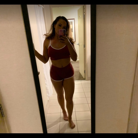 Red crop top pajama set shorts and crop top - Picture 6 of 6